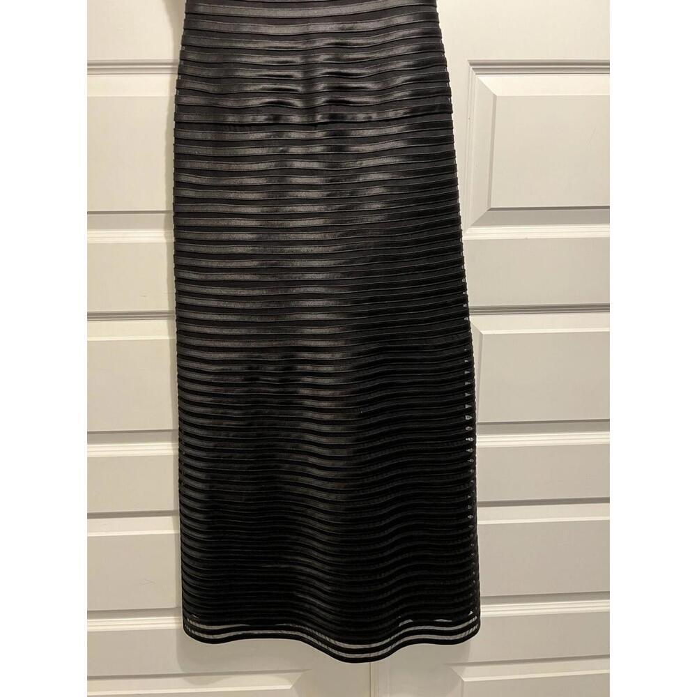 BCBG MAX AZRIA $398 Black Satin Banded Mesh Lined Maxi Evening Dress Size 8 - Picture 3 of 9